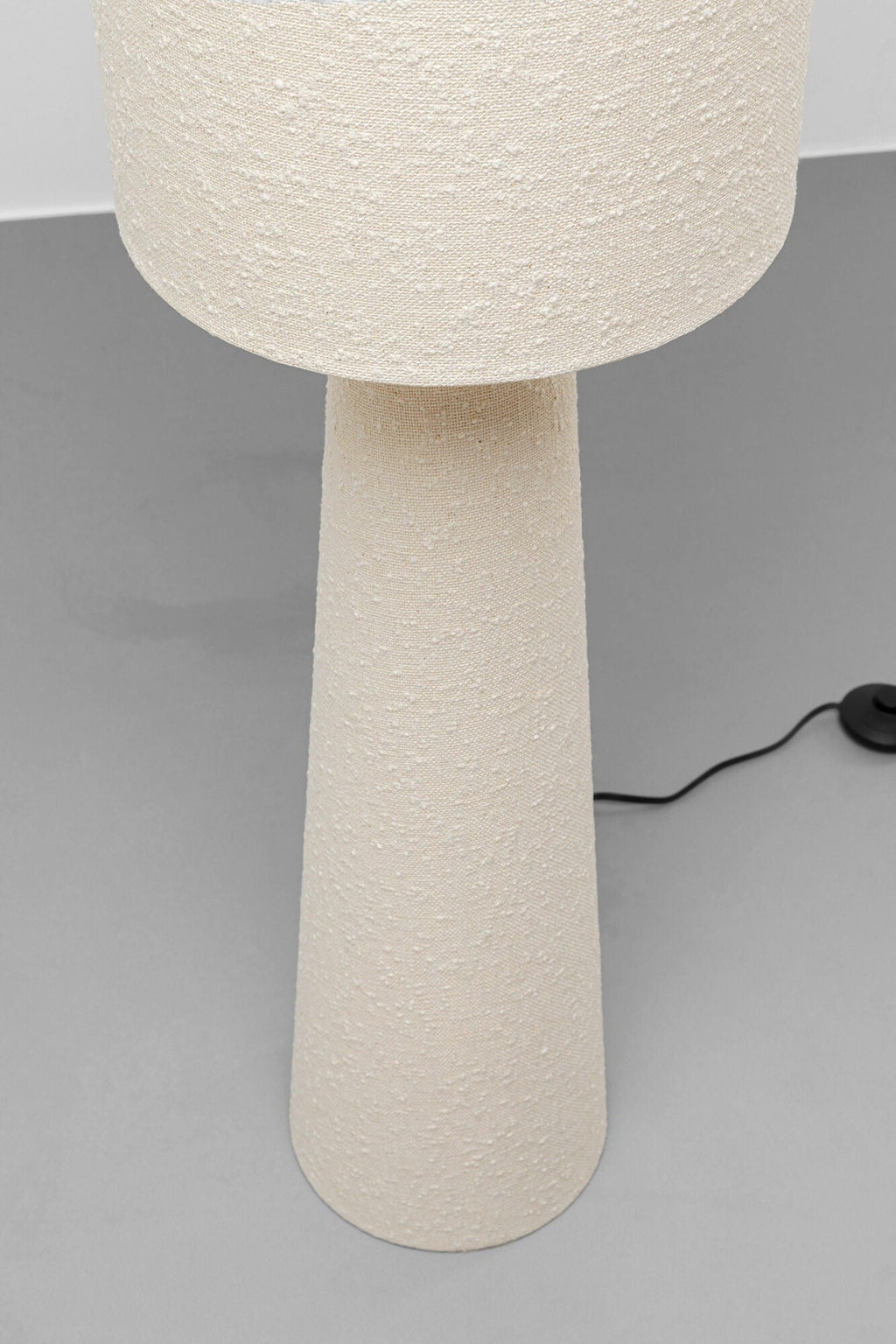 Lampa podłogowa Bouclé beżowa lniana 130 cm