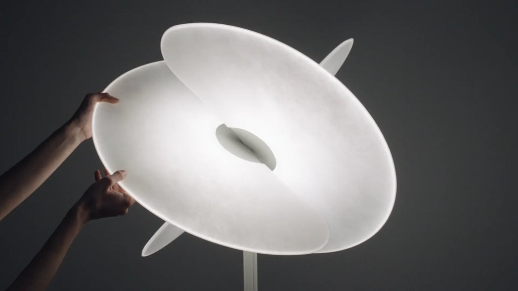 Lampa podłogowa Levante – Luceplan